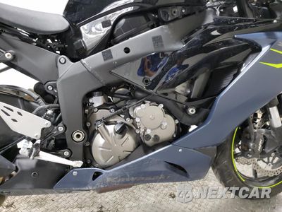 Piąte zdjęcie samochodu w środku: 2022 KAWASAKI ZX636 K VIN:JKBZXJH13NA013449 - miniatura