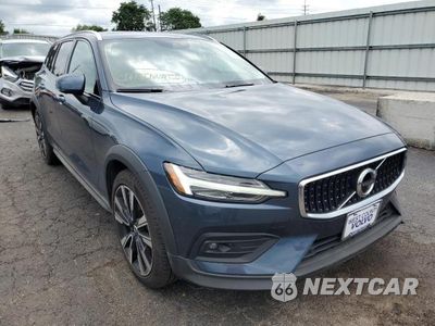 2022 VOLVO V60 CROSS COUNTRY T5 YV4102WK9N1086352 - główne zdjęcie licytacji z USA - miniatura