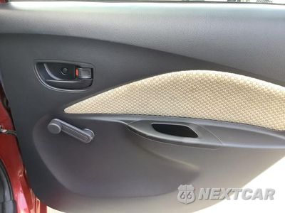 Zdjęcie 31 z 48 samochodu: 2007 TOYOTA YARIS VIN:JTDBT923871065226 - miniatura