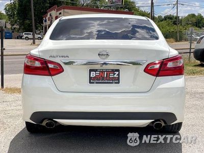 Zdjęcie 6 z 21 samochodu: 2017 NISSAN ALTIMA 2.5 VIN:1N4AL3AP2HN305996 - miniatura