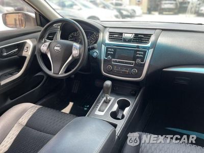 Zdjęcie 11 z 21 samochodu: 2017 NISSAN ALTIMA 2.5 VIN:1N4AL3AP2HN305996 - miniatura