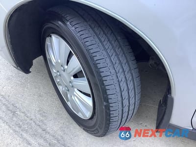 Zdjęcie 21 z 48 samochodu: 2007 NISSAN VERSA S VIN:3N1BC13E97L420076 - miniatura