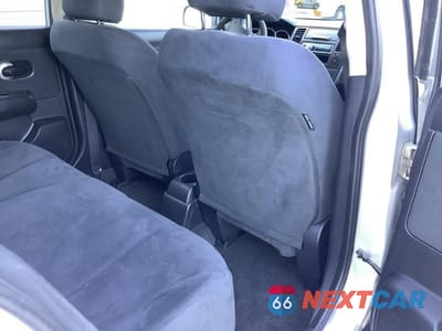 Zdjęcie 30 z 48 samochodu: 2007 NISSAN VERSA S VIN:3N1BC13E97L420076 - miniatura