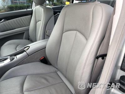 Zdjęcie 26 z 30 samochodu: 2003 MERCEDES-BENZ E 500 VIN:WDBUF70J53A210088 - miniatura