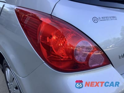 Zdjęcie 12 z 48 samochodu: 2007 NISSAN VERSA S VIN:3N1BC13E97L420076 - miniatura