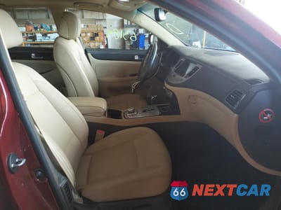 Piąte zdjęcie samochodu w środku: 2011 HYUNDAI GENESIS 3.8L VIN:KMHGC4DE0BU141662 - miniatura
