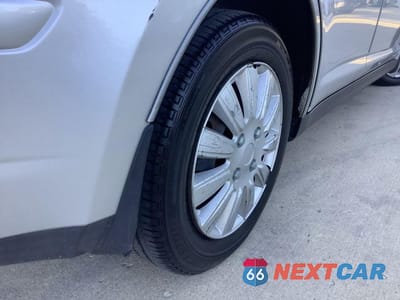 Zdjęcie 23 z 48 samochodu: 2007 NISSAN VERSA S VIN:3N1BC13E97L420076 - miniatura