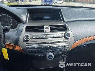 Zdjęcie 11 z 12 samochodu: 2011 HONDA ACCORD EX VIN:1HGCP2F7XBA089888 - miniatura