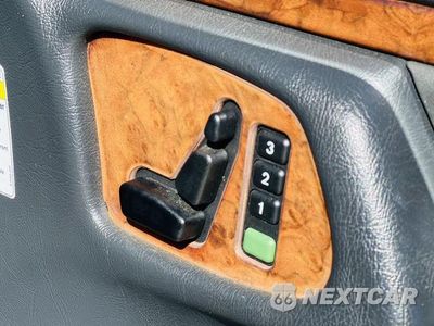 Zdjęcie 21 z 37 samochodu: 1998 MERCEDES-BENZ E 430 VIN:WDBJF70F8WA631158 - miniatura