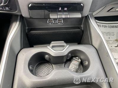 Zdjęcie 17 z 18 samochodu: 2021 RAM 1500 BIG HORN/LONE STAR VIN:1C6SRFBT7MN786789 - miniatura