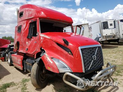 2020 VOLVO VN VNL 4V4NC9EH4LN244102 - główne zdjęcie licytacji z USA - miniatura