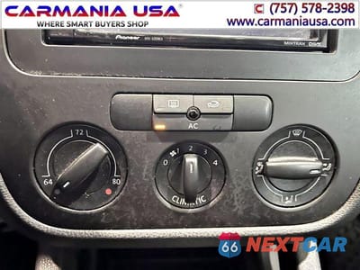 Zdjęcie 24 z 30 samochodu: 2007 VOLKSWAGEN NEW GTI VIN:WVWEV71K67W099107 - miniatura