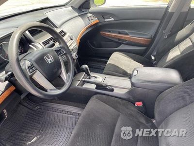 Zdjęcie 9 z 12 samochodu: 2011 HONDA ACCORD EX VIN:1HGCP2F7XBA089888 - miniatura