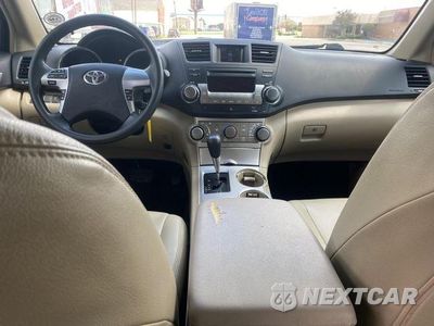 Zdjęcie 15 z 20 samochodu: 2012 TOYOTA HIGHLANDER BASE VIN:5TDZA3EH8CS024617 - miniatura