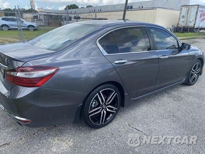 Piąte zdjęcie samochodu w środku: 2016 HONDA ACCORD SPORT VIN:1HGCR2F5XGA058494 - miniatura