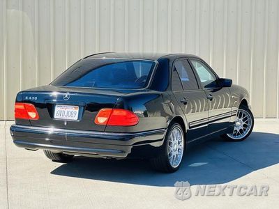 Zdjęcie 35 z 37 samochodu: 1998 MERCEDES-BENZ E 430 VIN:WDBJF70F8WA631158 - miniatura