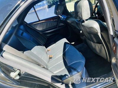 Zdjęcie 18 z 37 samochodu: 1998 MERCEDES-BENZ E 430 VIN:WDBJF70F8WA631158 - miniatura