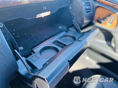 Zdjęcie 31 z 37 samochodu: 1998 MERCEDES-BENZ E 430 VIN:WDBJF70F8WA631158 - miniatura
