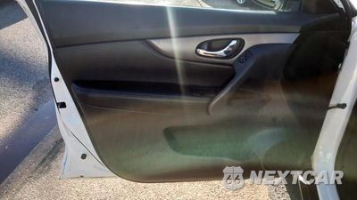 Zdjęcie 11 z 14 samochodu: 2015 NISSAN ROGUE S VIN:5N1AT2MK0FC797114 - miniatura