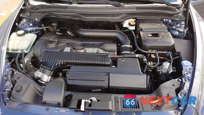 Trzecie zdjęcie samochodu z tyłu: 2012 VOLVO C30 T5 VIN:YV1672MK6C2278014 - miniatura
