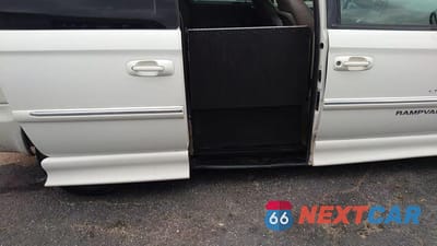 Zdjęcie 11 z 16 samochodu: 2001 DODGE GRAND CARAVAN ES VIN:2B4GP54L71R223121 - miniatura
