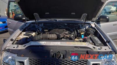 Drugie zdjęcie samochodu z przodu: 2001 FORD EXPLORER SPORT TRAC VIN:1FMZU77E21UC75056 - miniatura