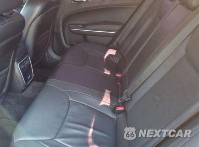 Zdjęcie 14 z 17 samochodu: 2018 CHRYSLER 300 TOURING VIN:2C3CCAAG5JH191244 - miniatura