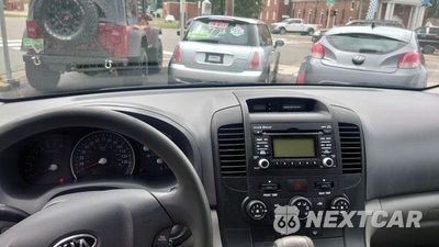 Zdjęcie 6 z 13 samochodu: 2012 KIA SEDONA LX VIN:KNDMG4C75C6458258 - miniatura