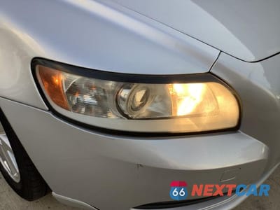 Zdjęcie 10 z 52 samochodu: 2008 VOLVO S40 2.4I VIN:YV1MS382082368627 - miniatura