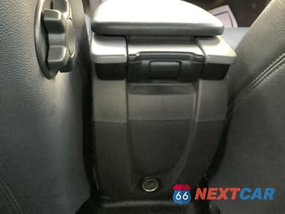 Zdjęcie 39 z 52 samochodu: 2008 VOLVO S40 2.4I VIN:YV1MS382082368627 - miniatura