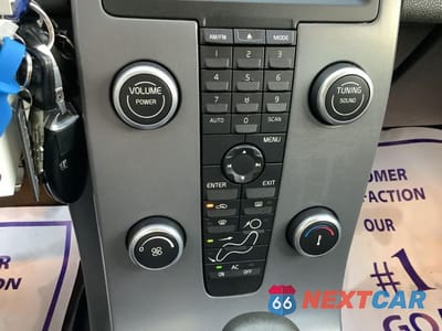 Zdjęcie 47 z 52 samochodu: 2008 VOLVO S40 2.4I VIN:YV1MS382082368627 - miniatura