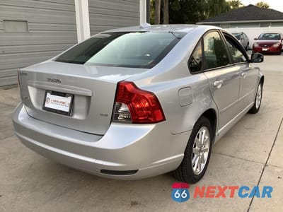 Zdjęcie 7 z 52 samochodu: 2008 VOLVO S40 2.4I VIN:YV1MS382082368627 - miniatura