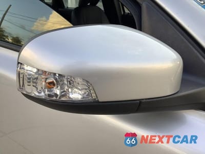 Zdjęcie 15 z 52 samochodu: 2008 VOLVO S40 2.4I VIN:YV1MS382082368627 - miniatura