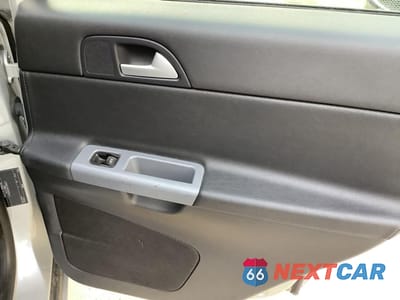 Zdjęcie 30 z 52 samochodu: 2008 VOLVO S40 2.4I VIN:YV1MS382082368627 - miniatura