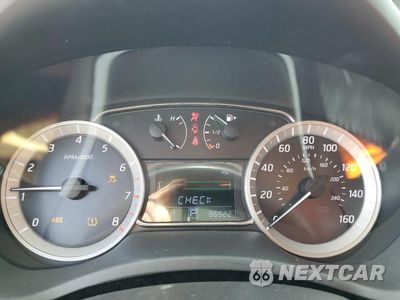 Zdjęcie 8 z 10 samochodu: 2015 NISSAN SENTRA S VIN:3N1AB7AP9FL672530 - miniatura