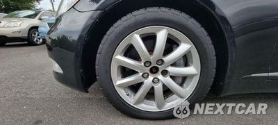 Zdjęcie 10 z 18 samochodu: 2009 LEXUS LS 460 VIN:JTHCL46FX95004272 - miniatura