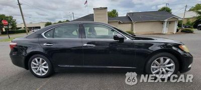 Piąte zdjęcie samochodu w środku: 2009 LEXUS LS 460 VIN:JTHCL46FX95004272 - miniatura