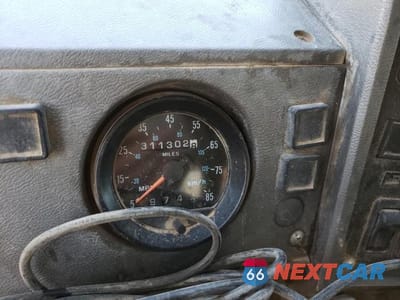 Zdjęcie 8 z 10 samochodu: 1999 MACK 600 RD600 VIN:1M2P324C8XM045904 - miniatura