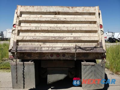 Zdjęcie 6 z 10 samochodu: 1999 MACK 600 RD600 VIN:1M2P324C8XM045904 - miniatura