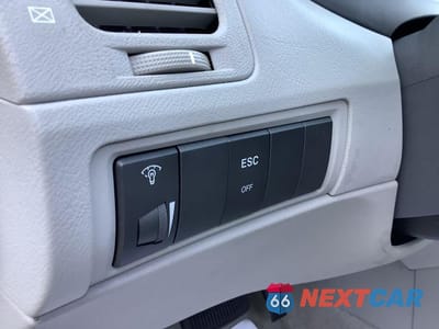 Zdjęcie 46 z 61 samochodu: 2006 HYUNDAI AZERA SE VIN:KMHFC46F36A102766 - miniatura