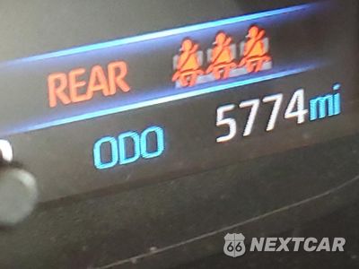 Zdjęcie 8 z 12 samochodu: 2022 TOYOTA COROLLA LE VIN:JTDEPMAE4N3019143 - miniatura