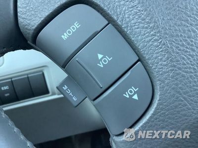 Zdjęcie 58 z 61 samochodu: 2006 HYUNDAI AZERA SE VIN:KMHFC46F36A102766 - miniatura