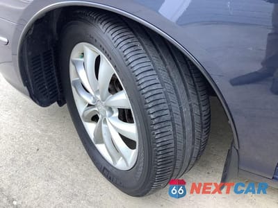 Zdjęcie 23 z 61 samochodu: 2006 HYUNDAI AZERA SE VIN:KMHFC46F36A102766 - miniatura