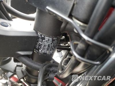 Zdjęcie 10 z 10 samochodu: 2021 KAWASAKI EX650 M VIN:ML5EXEM10MDA26739 - miniatura