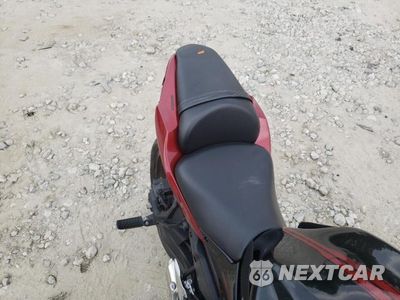 Zdjęcie 6 z 10 samochodu: 2021 KAWASAKI EX650 M VIN:ML5EXEM10MDA26739 - miniatura