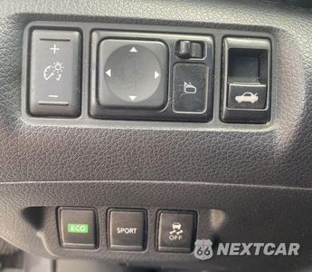 Zdjęcie 15 z 17 samochodu: 2017 NISSAN SENTRA S VIN:3N1AB7AP7HY280457 - miniatura