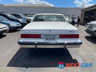 Piąte zdjęcie samochodu w środku: 1985 BUICK LESABRE LIMITED VIN:1G4BP69Y2FX458926 - miniatura