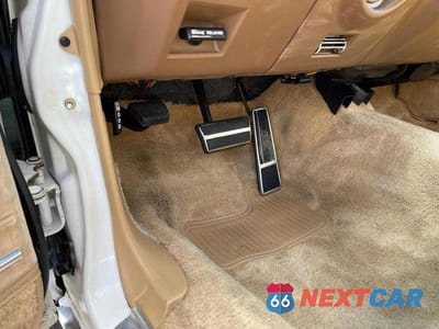 Zdjęcie 12 z 17 samochodu: 1985 BUICK LESABRE LIMITED VIN:1G4BP69Y2FX458926 - miniatura