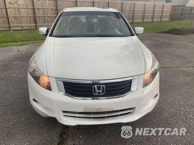 Czwarte zdjęcie samochodu z boku: 2009 HONDA ACCORD EXL VIN:1HGCP36869A049297 - miniatura