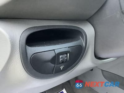 Zdjęcie 26 z 27 samochodu: 2002 HYUNDAI SANTA FE GLS VIN:KM8SC73D12U150049 - miniatura